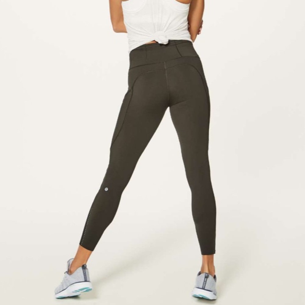 Lululemon Fast & Free 7/8 Tight  Nulux size 4